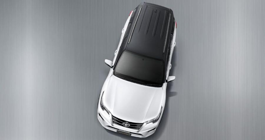  Toyota Fortuner TRD Sportivo 2016 года  (фото 4 из 20)